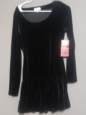Emerald Sundae Black Velvet Midi Dress